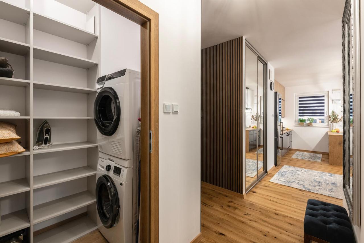 Apartament Shortstaypoland Pluznicka *